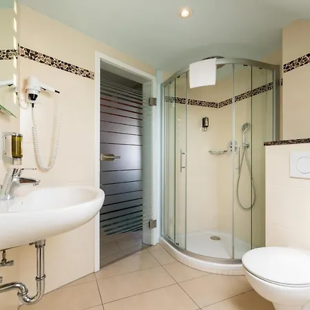 济耶尔鲁酒店 4*